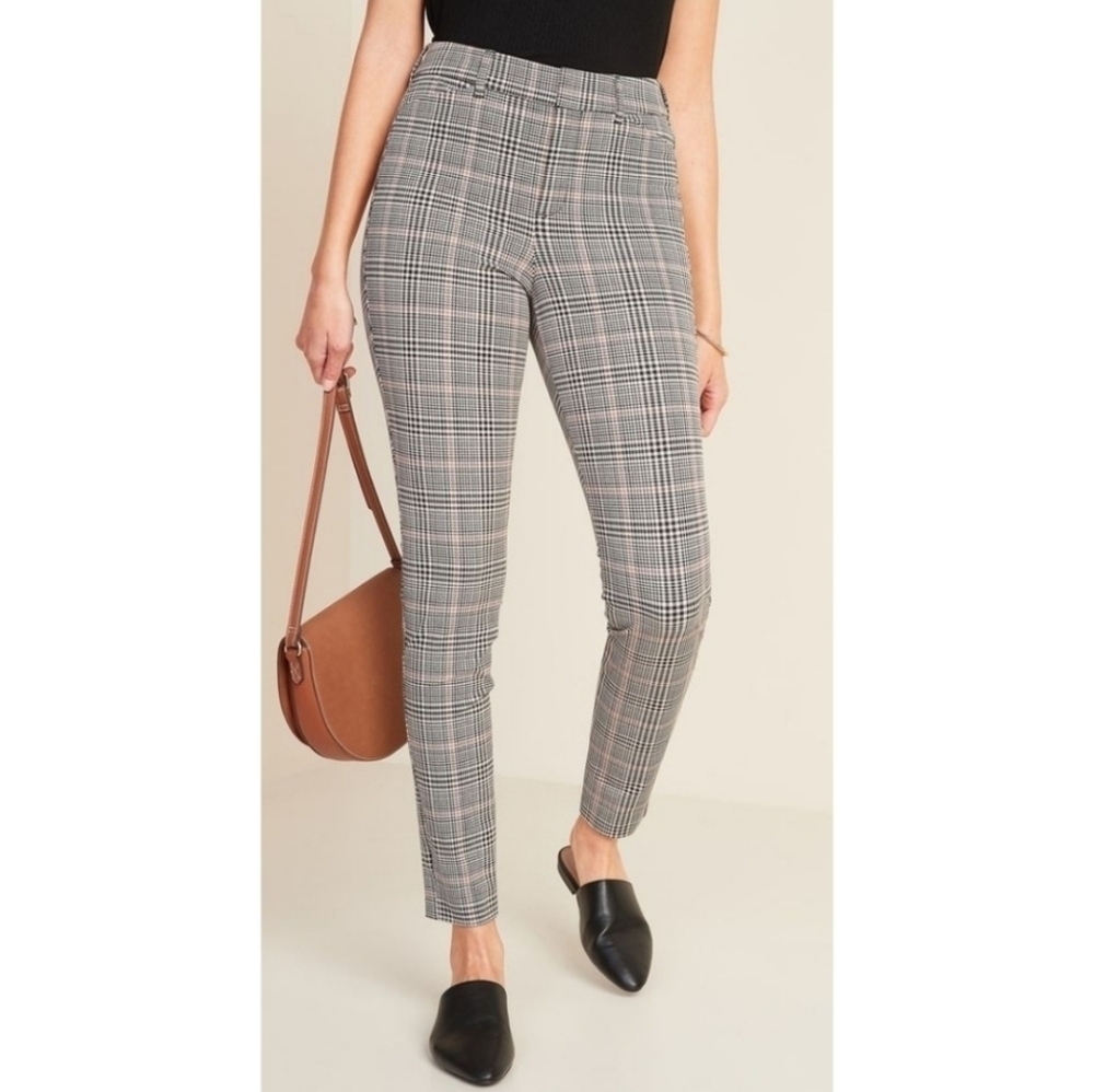 {Old Navy} High Rise Pixie Pants With Secret-Slim Pockets - Plaid - SIZE 16